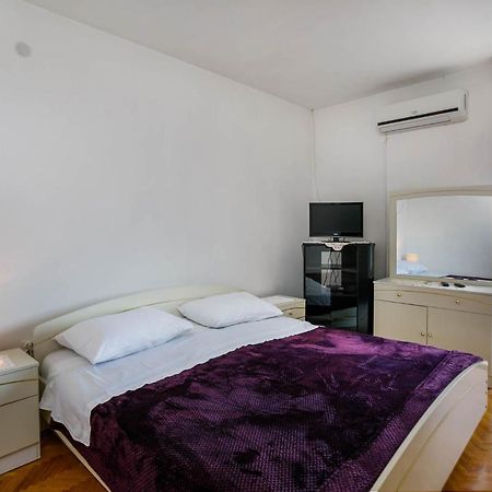 Apartments Mate Balote 54 克尔克 外观 照片