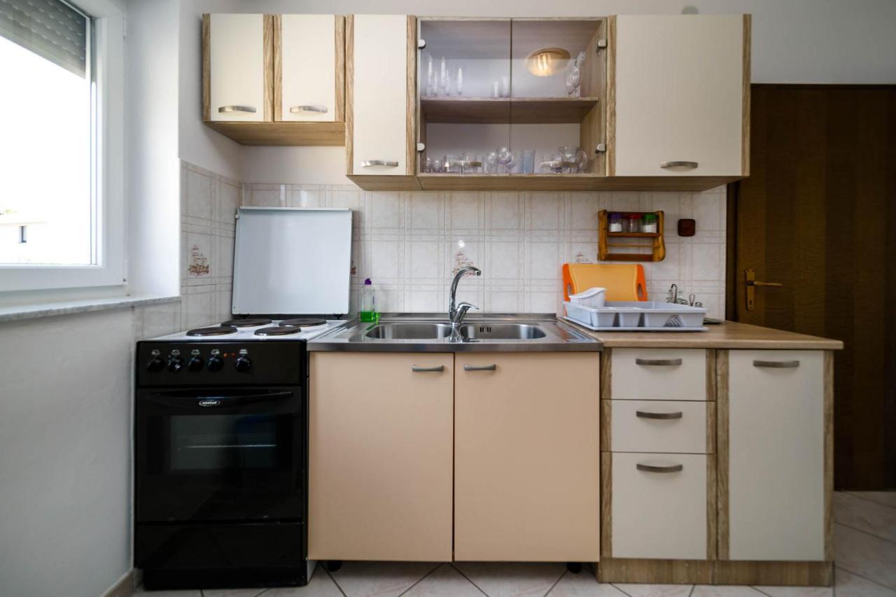 Apartments Mate Balote 54 克尔克 外观 照片