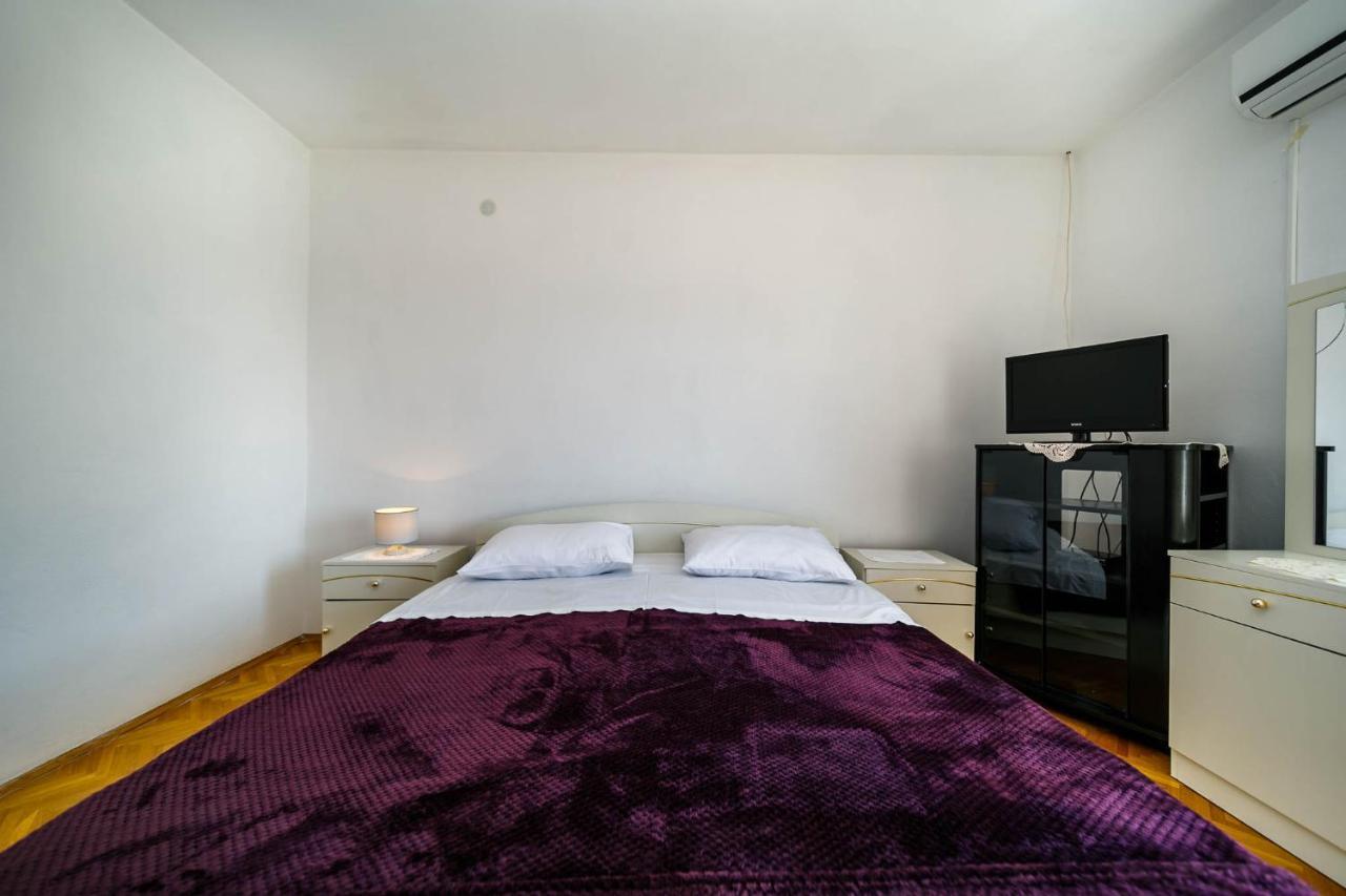 Apartments Mate Balote 54 克尔克 外观 照片