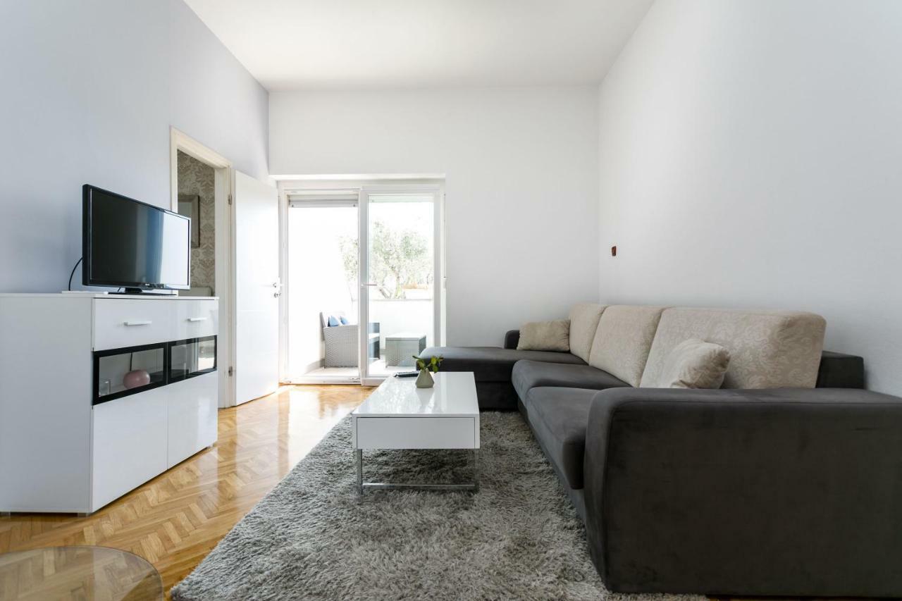Apartments Mate Balote 54 克尔克 外观 照片